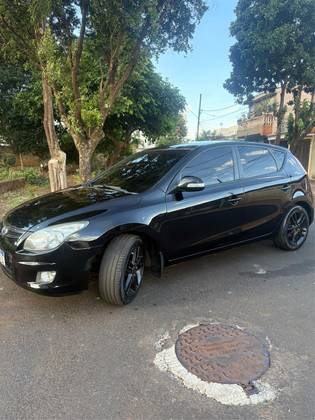 HYUNDAI I30 2.0 MPFI GLS 16V GASOLINA 4P AUTOMÁTICO HYUNDAI I30 2.0 MPFI GLS 16V GASOLINA 4P AUTOMÁTICO